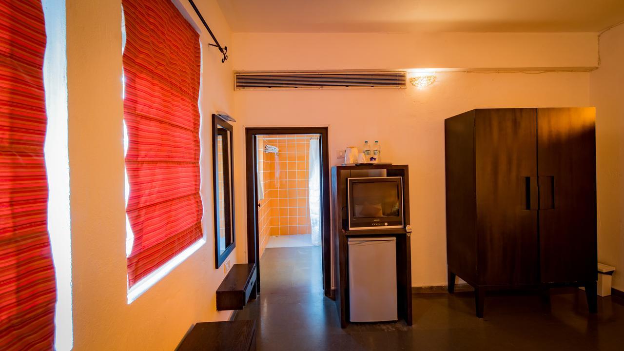 Waters Boutique Hotel By Spectrum Holiday GOA Bagian luar foto